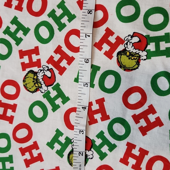 Dr. Suess Grinch fabric hohoho - Picture 3 of 3